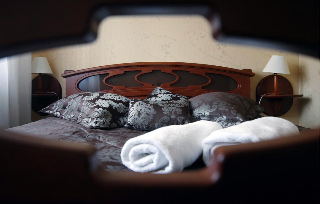 Hotel Plock Bagian luar foto
