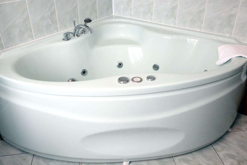 Hotel Plock Bagian luar foto