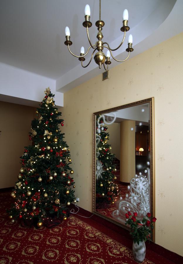Hotel Plock Bagian luar foto